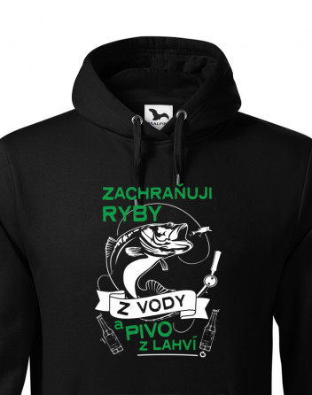 Pánská mikina s kapucí Zachraňuji ryby z vody a pivo z lahví